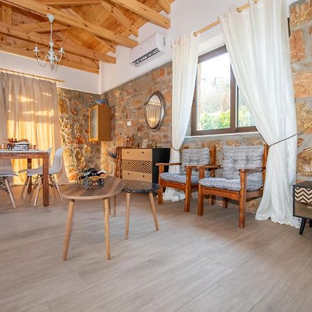 To Stolidi Tis Psinthou Villa Psinthos ภายนอก รูปภาพ